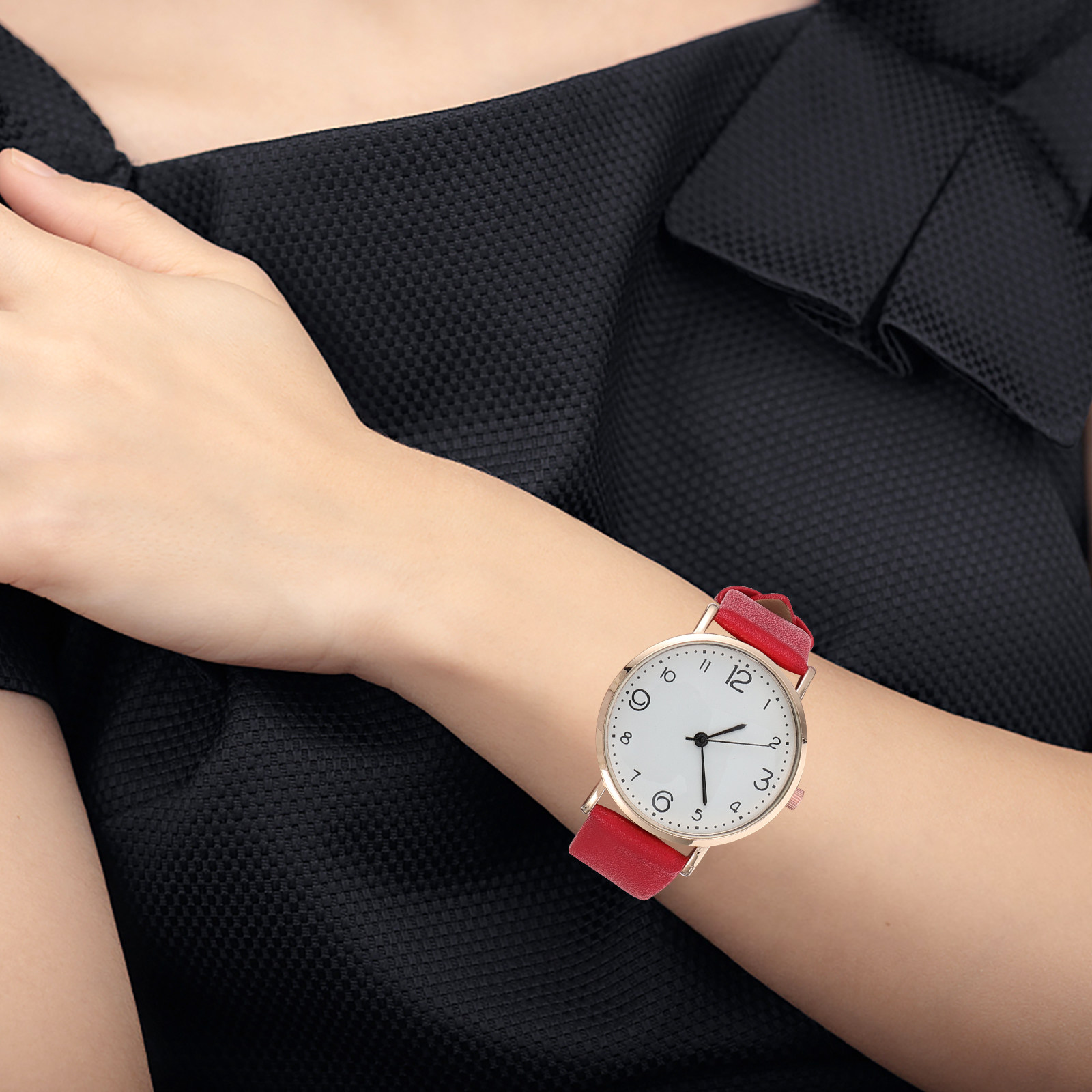 Luxury Watch White - นาฬิกาข้อมือผู้หญิง สายพรีเมียม ดีไซน์หรูหรา เหมาะสำหรับชุดลำลองและชุดทางการ ของขวัญวันเกิดและวันครบรอบ
