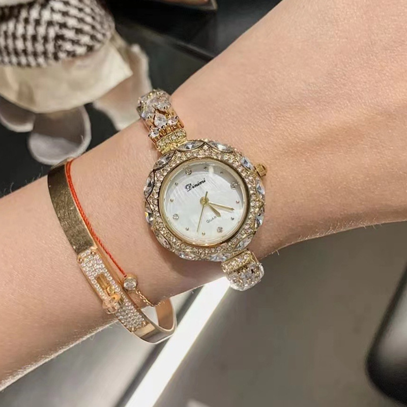 Luxury Watch Values - นาฬิกาข้อมือผู้หญิงสไตล์เกาหลีที่สวยงามและมีสไตล์ นาฬิกาผู้หญิงหรูหราใหม่ที่มีคุณค่าสูง เหมาะสำหรับผู้หญิง