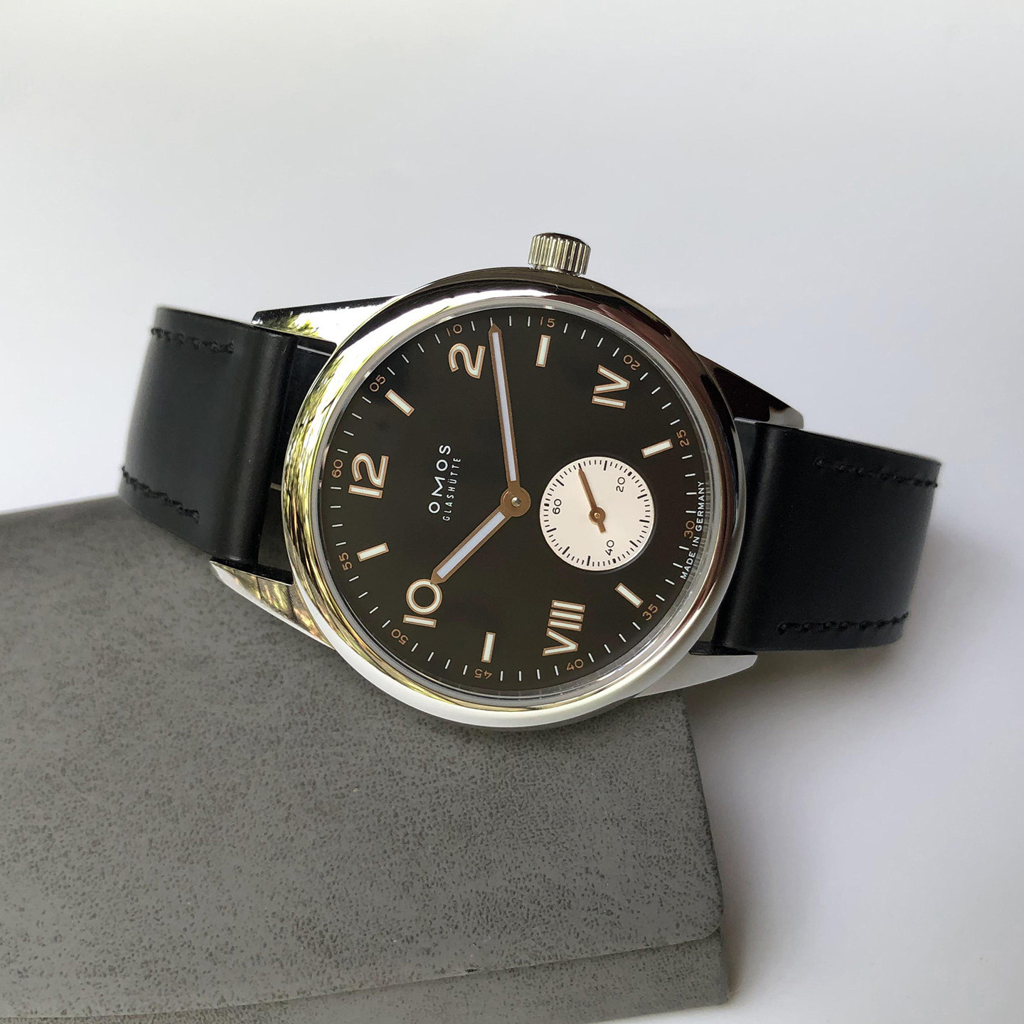 38.5 มม. นาฬิกาอัตโนมัติสำหรับ - Guilloché Dial Watch บทวิจารณ์และราคา