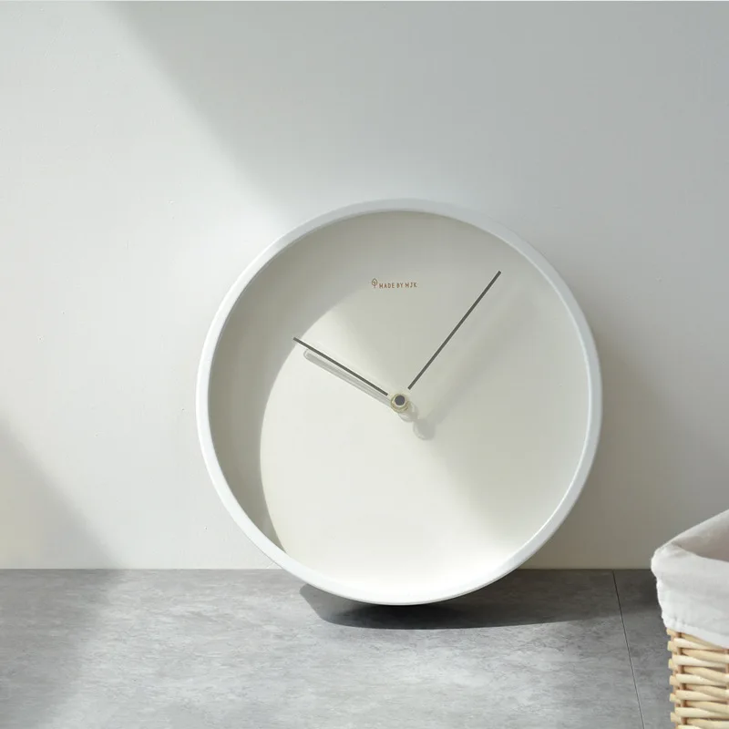 นาฬิกาแขวนผนังสไตล์มินิมอลทันส - Luxury Watch House บทวิจารณ์และราคา