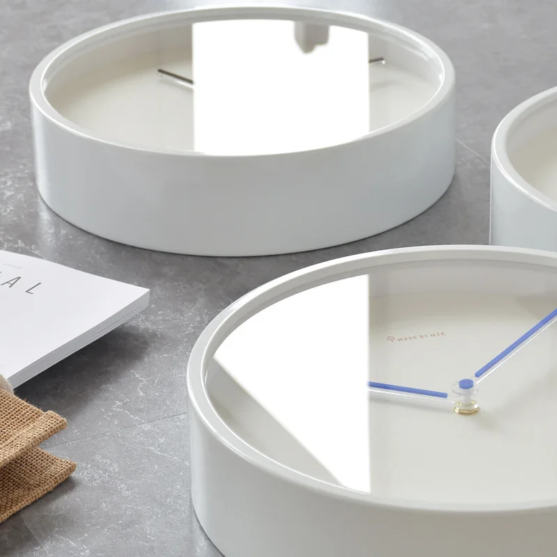 นาฬิกาแขวนผนังสไตล์มินิมอลทันส - Luxury Watch House บทวิจารณ์และราคา