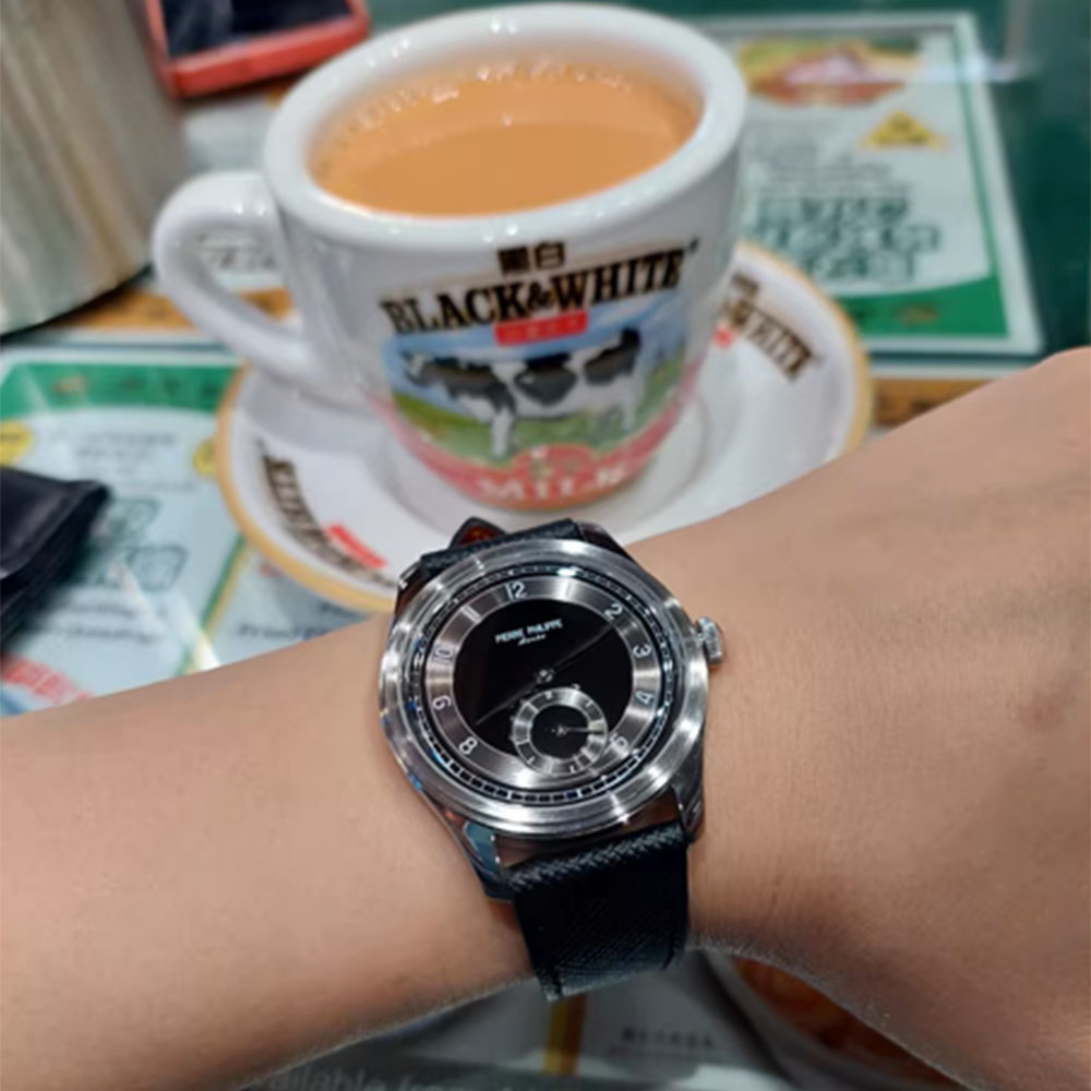 ผู้ชายระดับไฮเอนด์ 38 มม.นาฬิก - Guilloché Dial Watch บทวิจารณ์และราคา