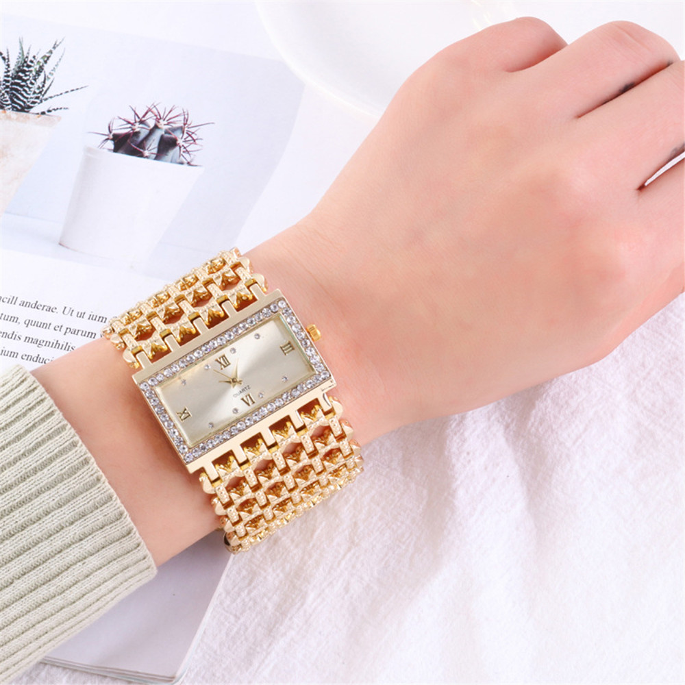 นาฬิกาควอตซ์ผู้หญิงหรูหรา ดีไซ - Luxury Watch Events บทวิจารณ์และราคา