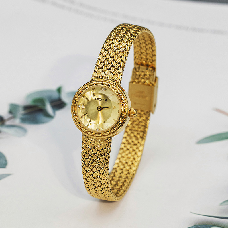 นาฬิกาข้อมือทรงรวงข้าวสไตล์เรโ - Luxury Watch Values บทวิจารณ์และราคา