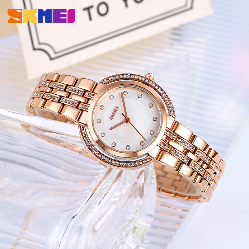 สร้อยข้อมือสตรีนาฬิกาควอตซ์หรู - Luxury Watch บทวิจารณ์และราคา